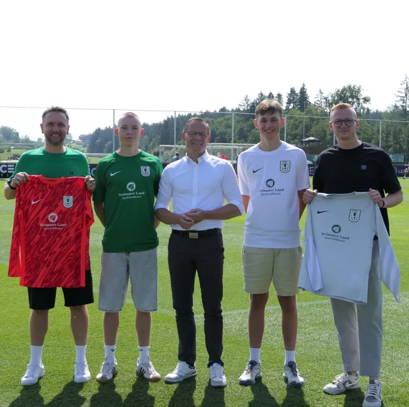 Neue Nike-Trikots für unsere B-Junioren!