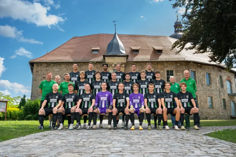 Neue Trikots vor besonderer Kulisse!