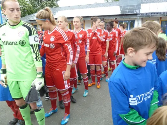 Einlaufkids Bundesliga USV Jena-FC Bayern München